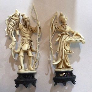 Norleans VTG Resin Ivory Colored Asian man & Woman with Fish Hand made in Italy